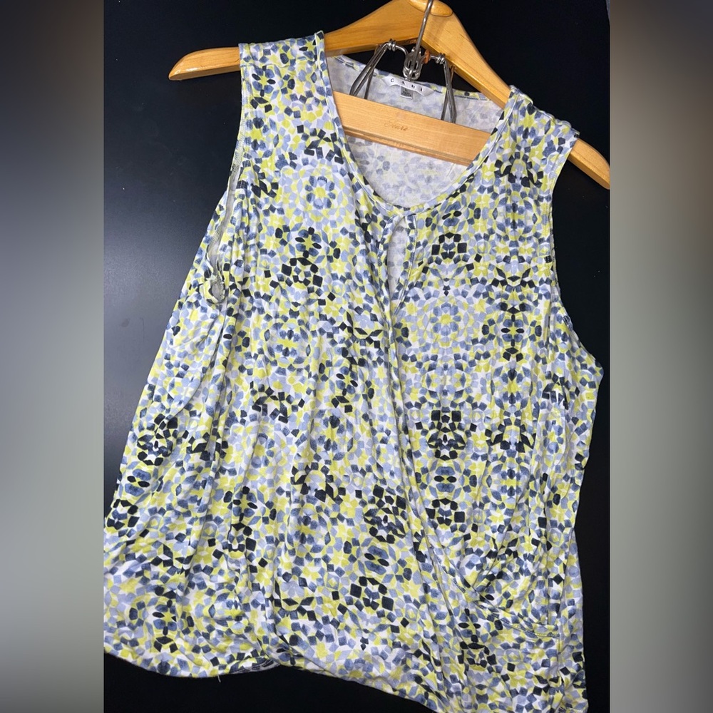 CAbi 257 Mosaic Faux Wrap Crossover Keyhole Sleeveless Top Size Large EUC
